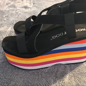 Retro Platform strappy sandals.